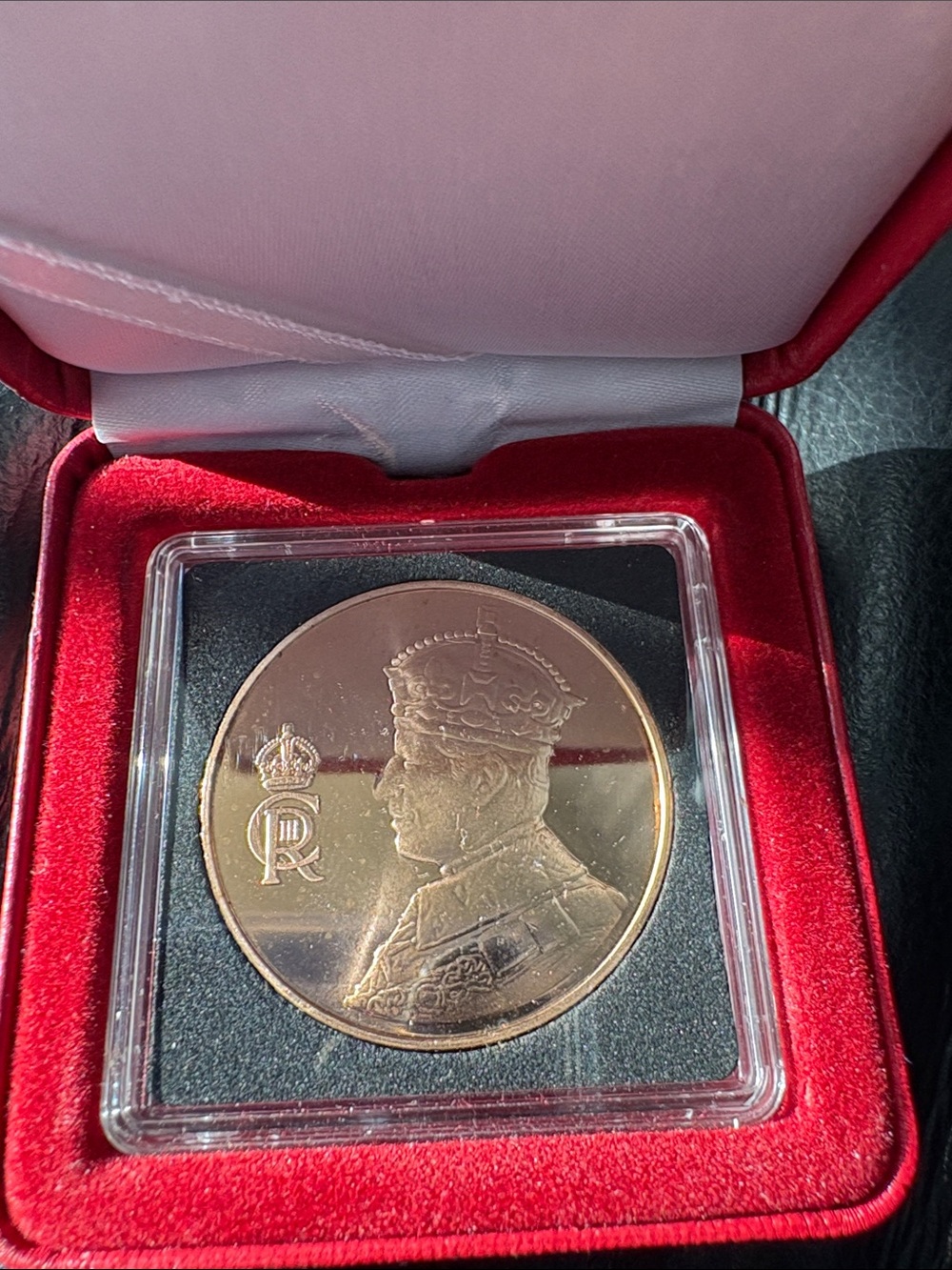 Coronation Medallion His Royal Highness King Charles 111 In Presentation Box - Picture 8 of 12